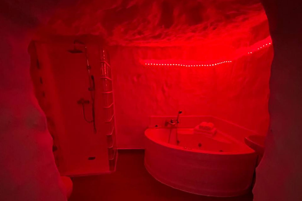 jacuzzi-rojo